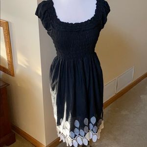Black Max Studio cap sleeve summer dress